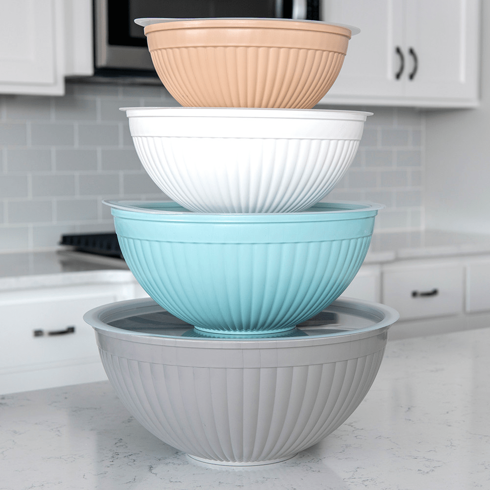 Ware 8- Piece Covered Bowl Set